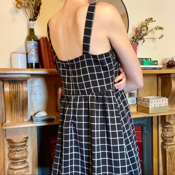 Plaid Pinafore Babydoll Dress - Picture 2 of 4